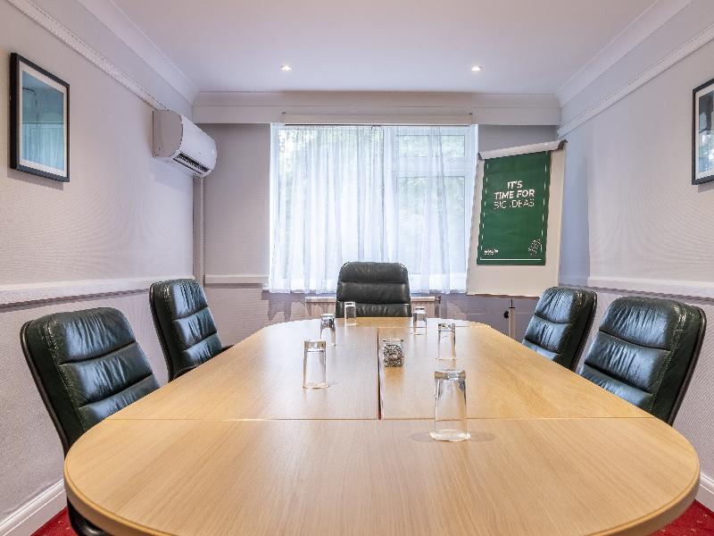 Holiday Inn Newport image