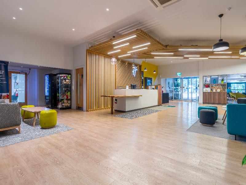 Holiday Inn Newport image