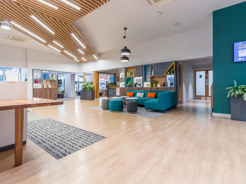Holiday Inn Newport image
