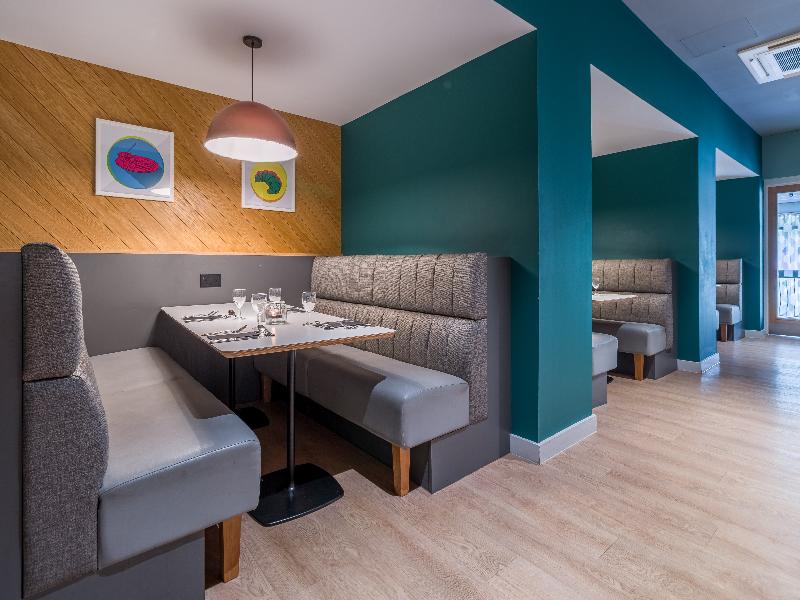 Holiday Inn Newport image