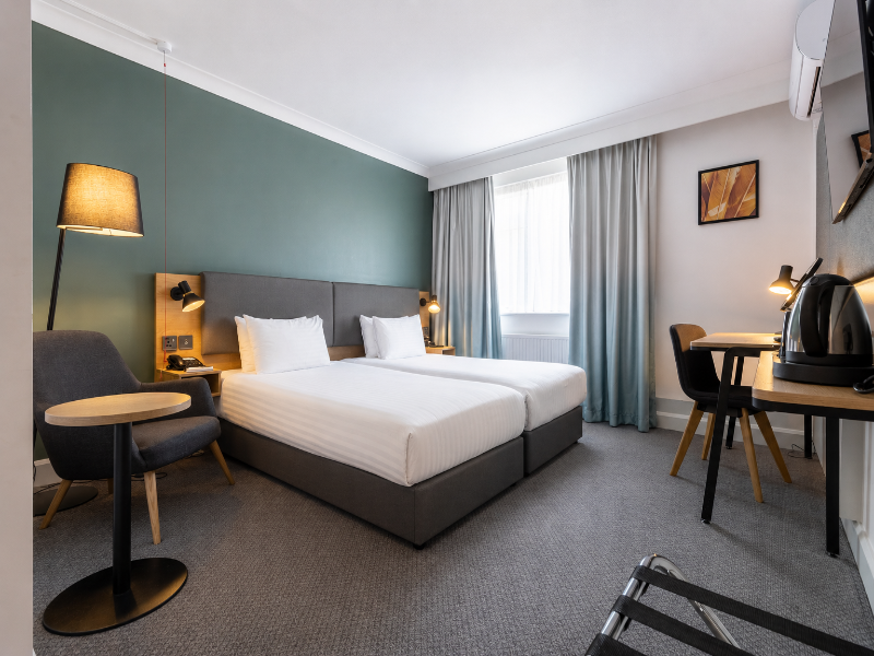 Holiday Inn Newport image