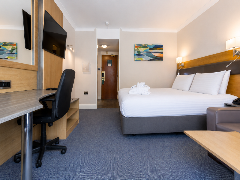 Holiday Inn Newport image