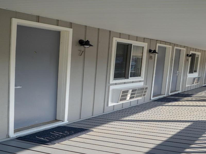 Coastal Suites Resort