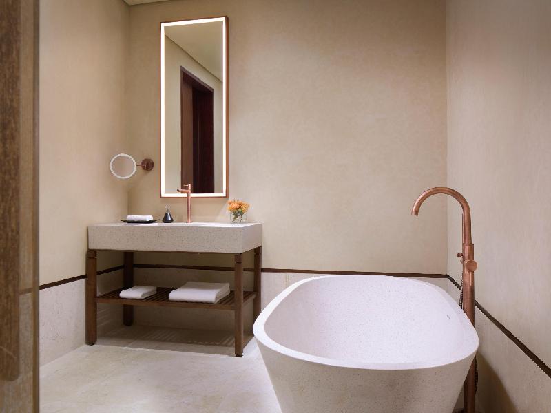 Banyan Tree Alula image