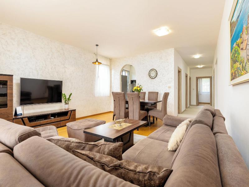 Apart Hotel Katunjanin image