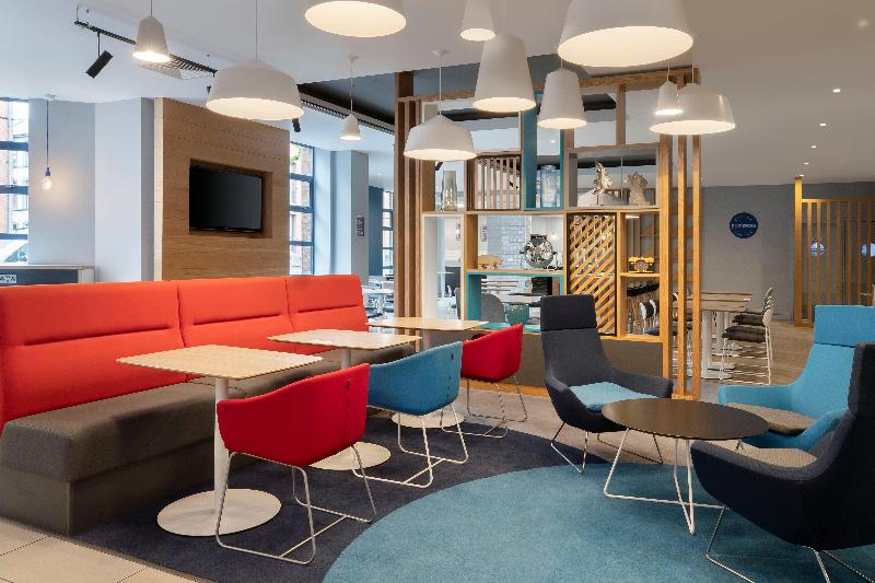 Holiday Inn Express Belfast City image