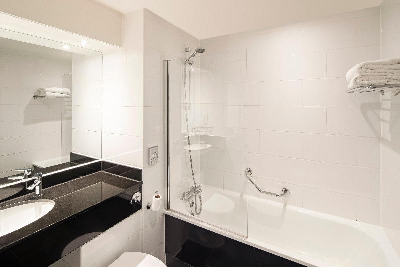 Crowne Plaza Solihull image
