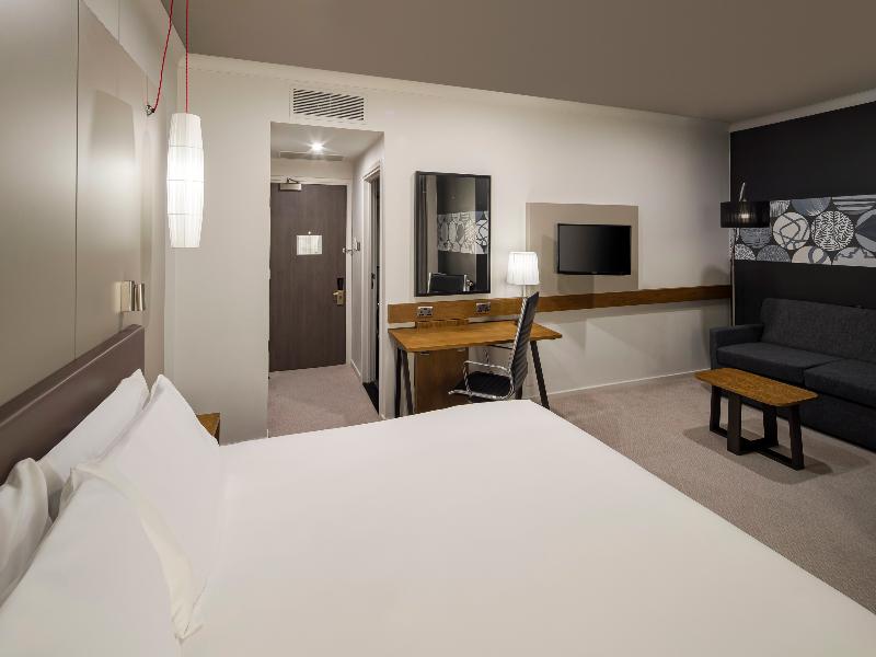 Crowne Plaza Solihull image