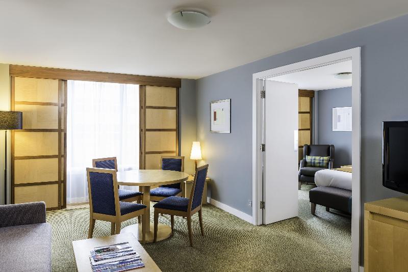 Holiday Inn Milton Keynes image