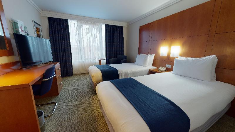 Holiday Inn Milton Keynes image