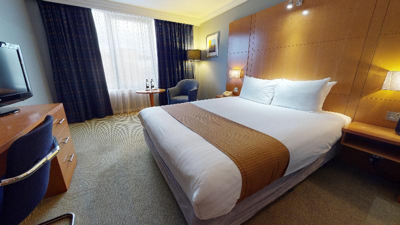 Holiday Inn Milton Keynes image