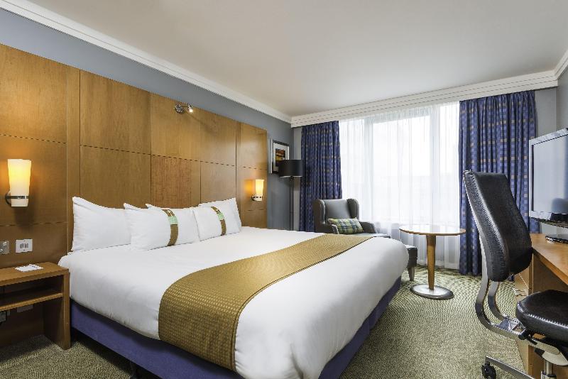 Holiday Inn Milton Keynes image