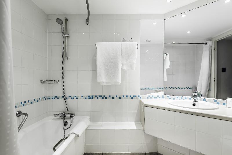 Holiday Inn Milton Keynes image