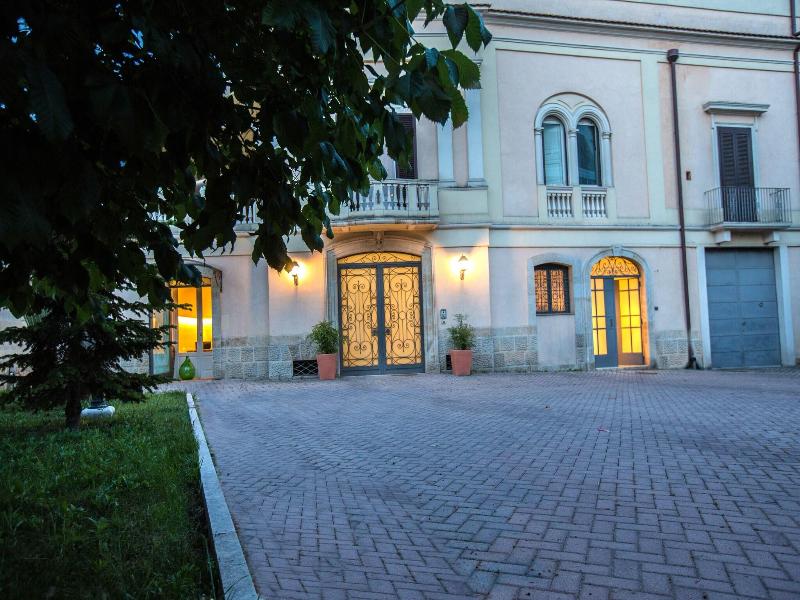 Giardini 82 B&b image