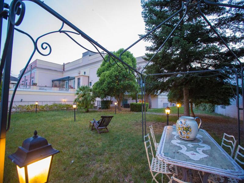 Giardini 82 B&b image