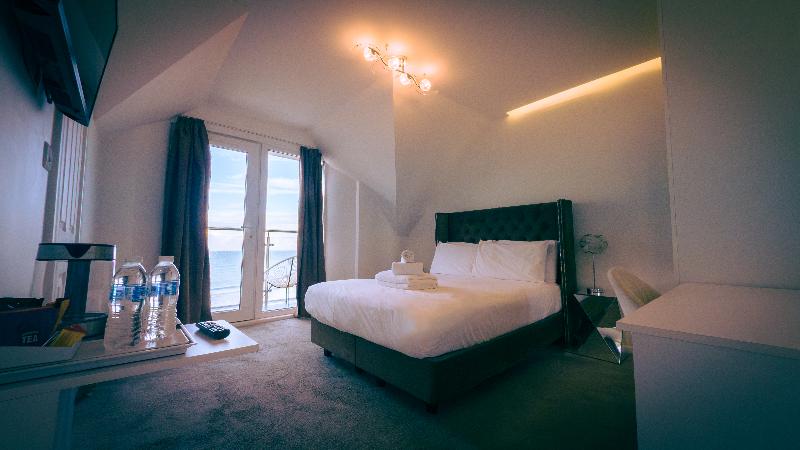 OYO Newquay Beach Hotel image