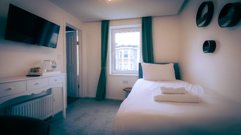 OYO Newquay Beach Hotel image