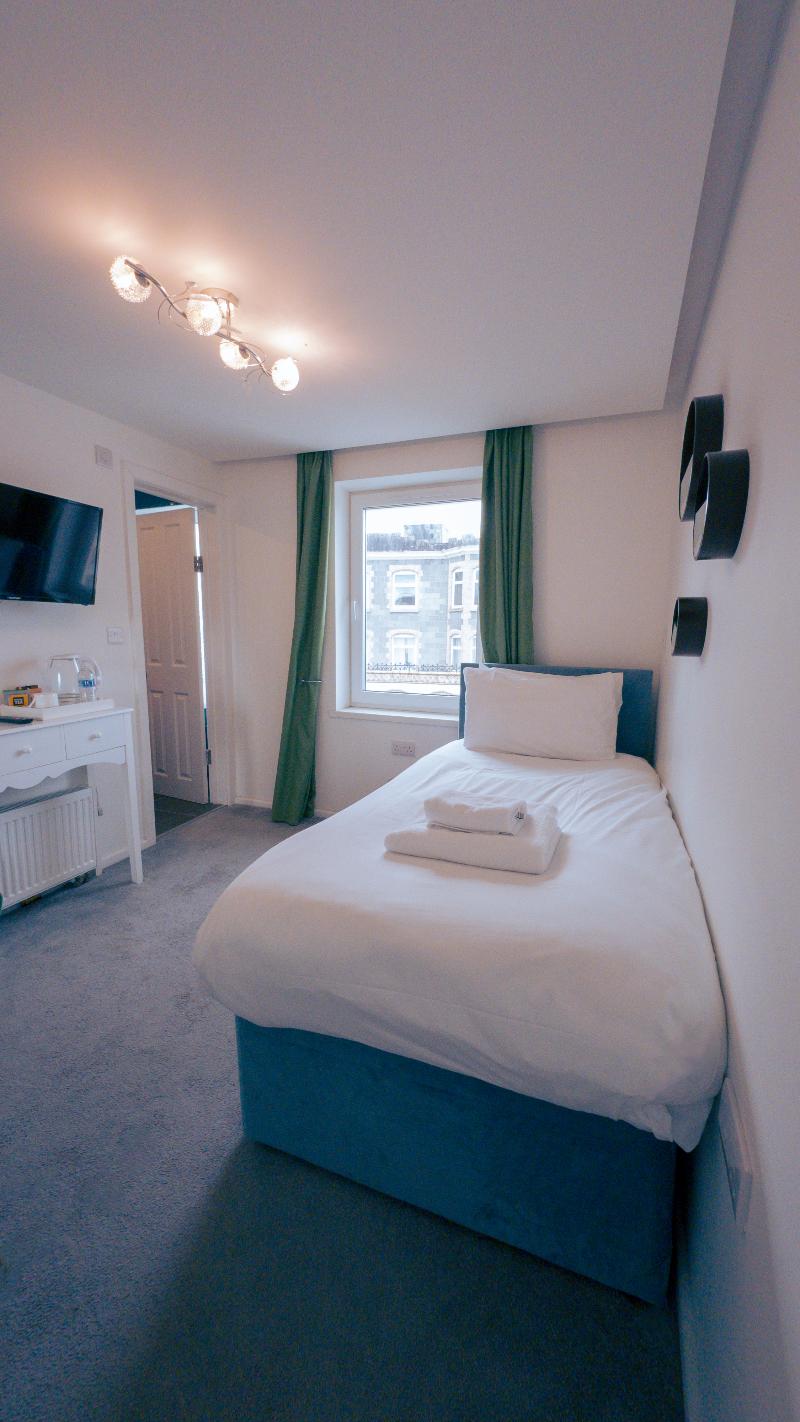 OYO Newquay Beach Hotel image