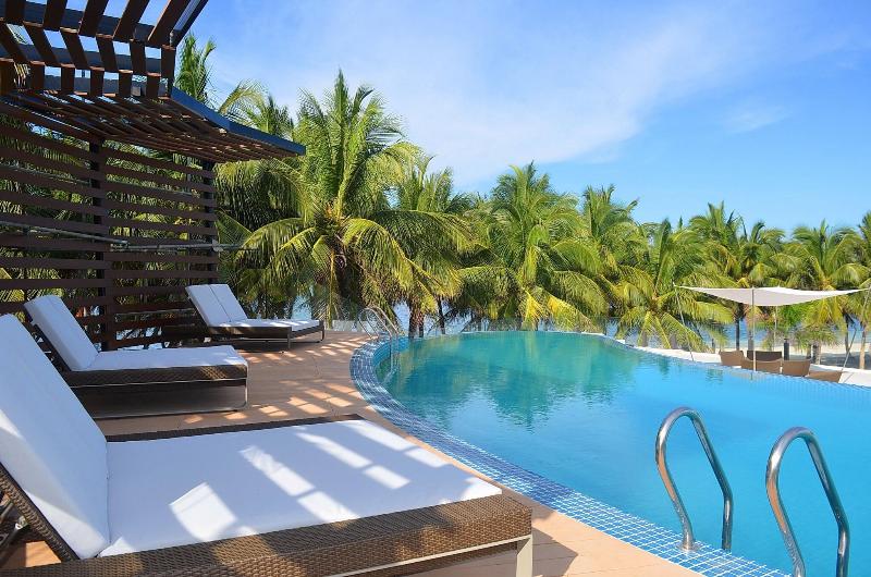 Aqua Boracay image