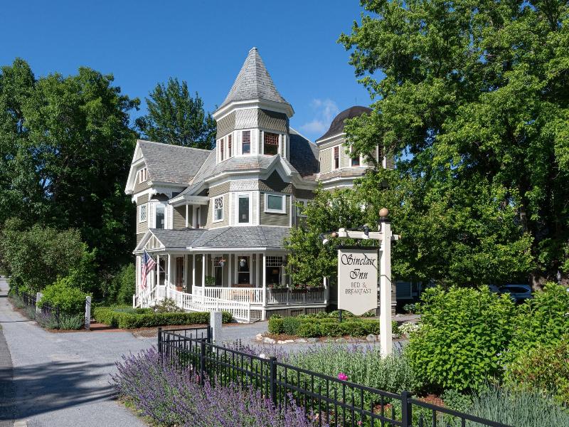 Sinclair Inn Bed And Breakfast image