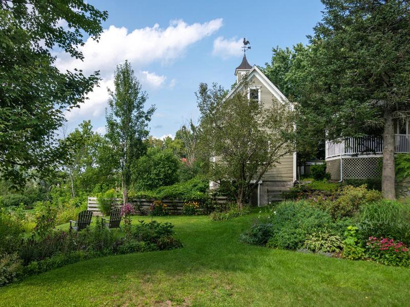 Sinclair Inn Bed And Breakfast image