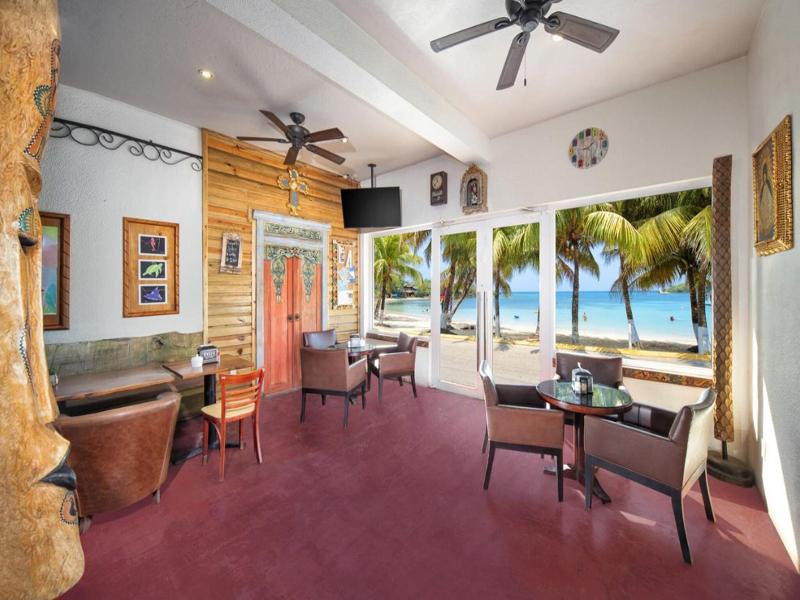 Mr. Tucan Hotel image
