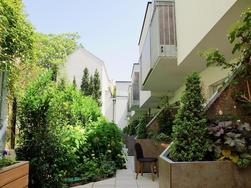 Parks 73 The Townhouse Hotel image