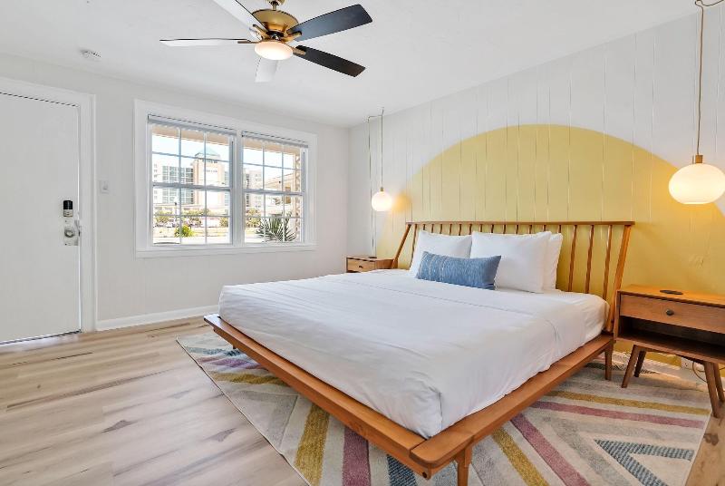 The Starlite Inn image