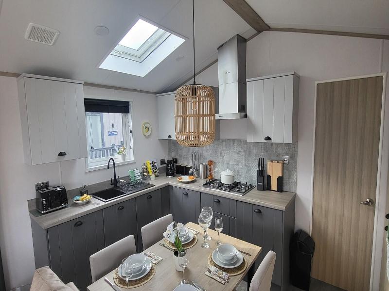 Honeycomb Lodge image