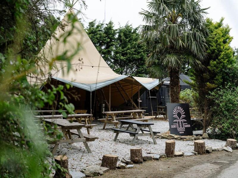 Honeycomb Lodge image