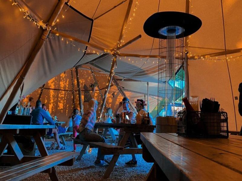Honeycomb Lodge image