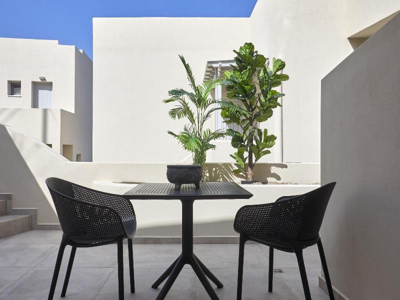 Mayu Suites