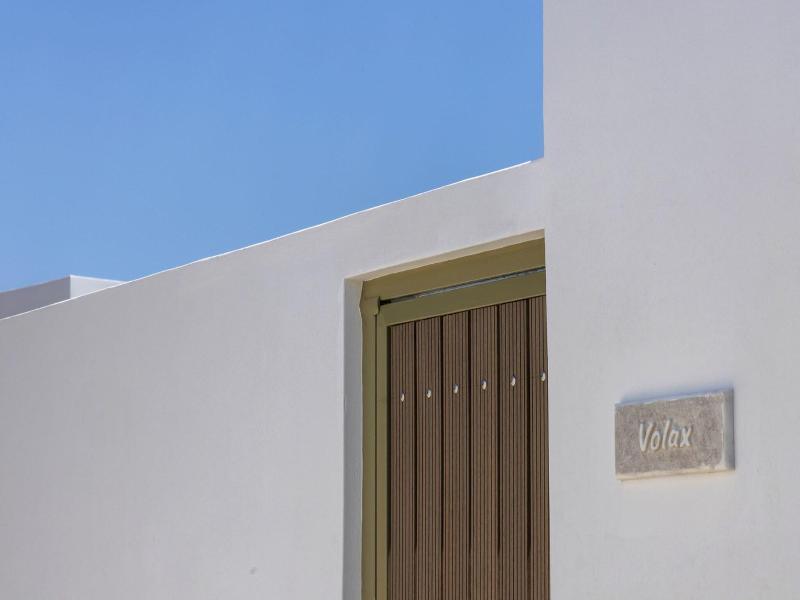 White Holidays Project image