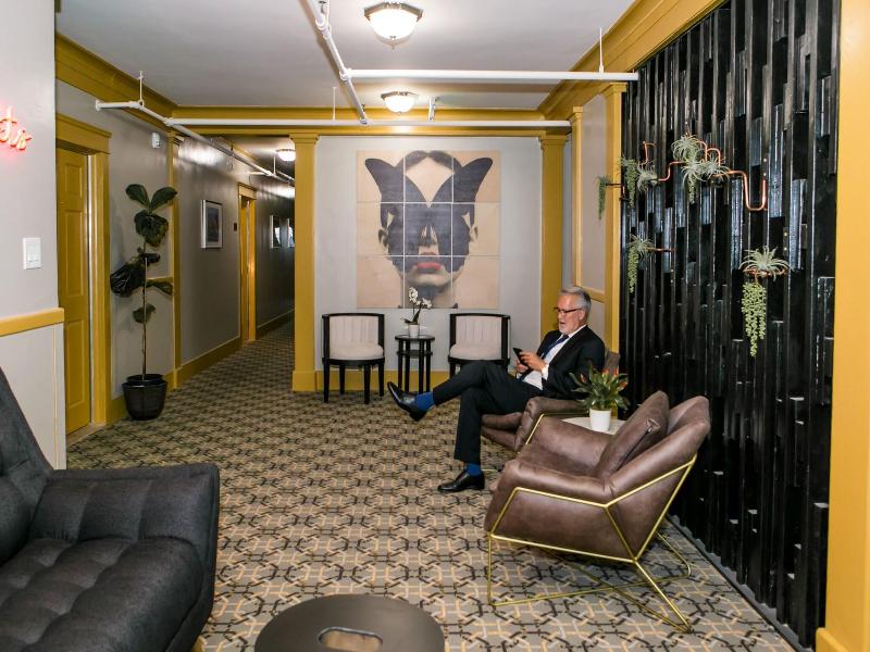 Hotel Metropolitan image