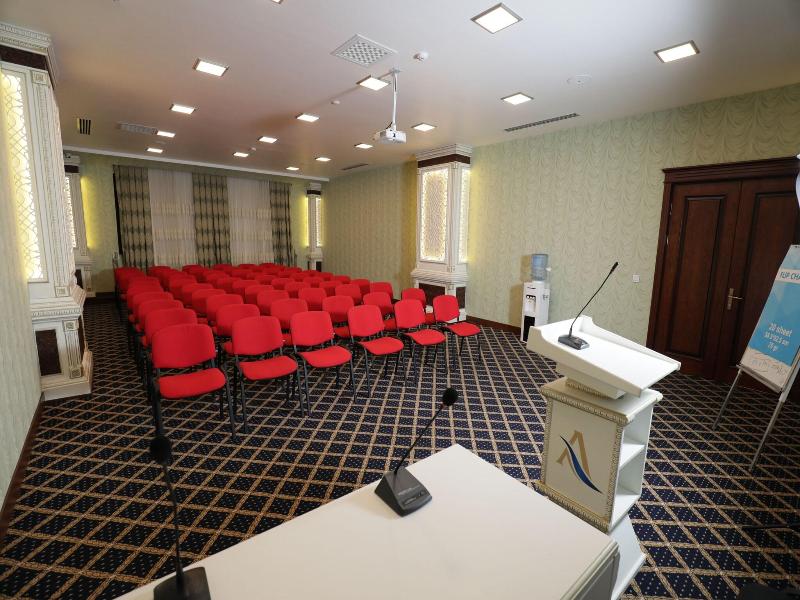 Altus Hotel Baku image