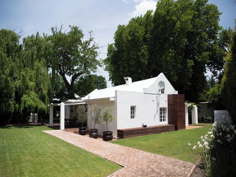 La Paris Estate image