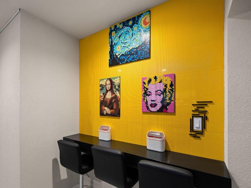 Hotel Mccoy - Art, Coffee, Beer, Wine