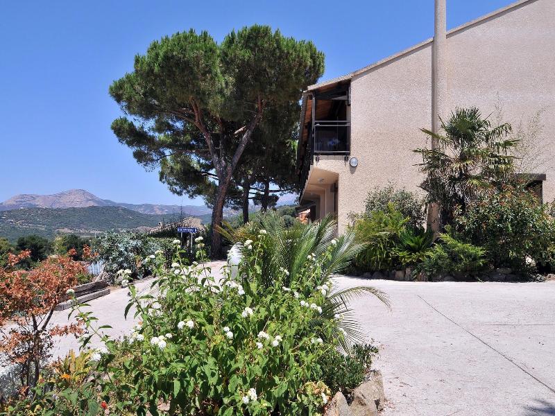 Domaine Saint Pierre image