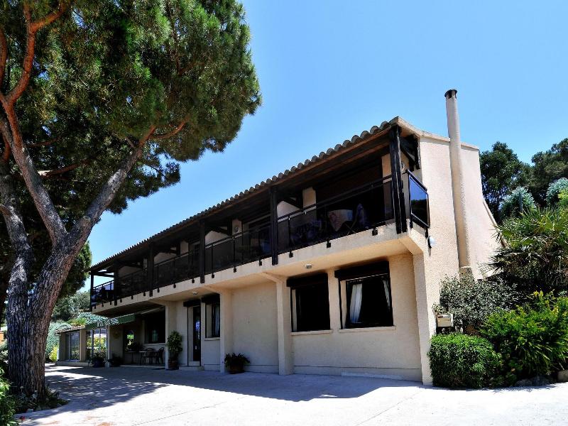 Domaine Saint Pierre image