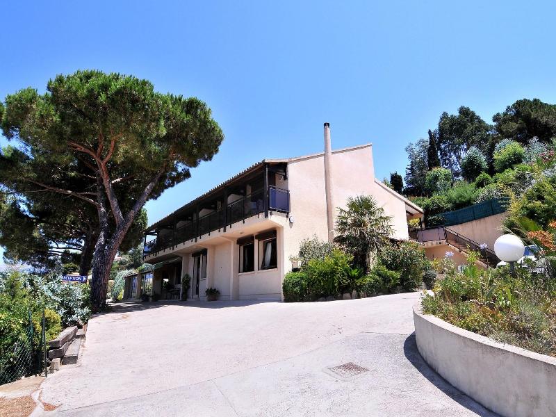 Domaine Saint Pierre image
