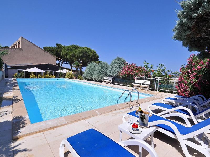 Domaine Saint Pierre image