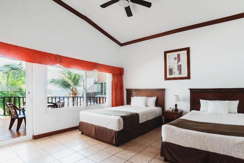 Cayman Queen Suite Ocean View, Kitchen, 2nd Floor