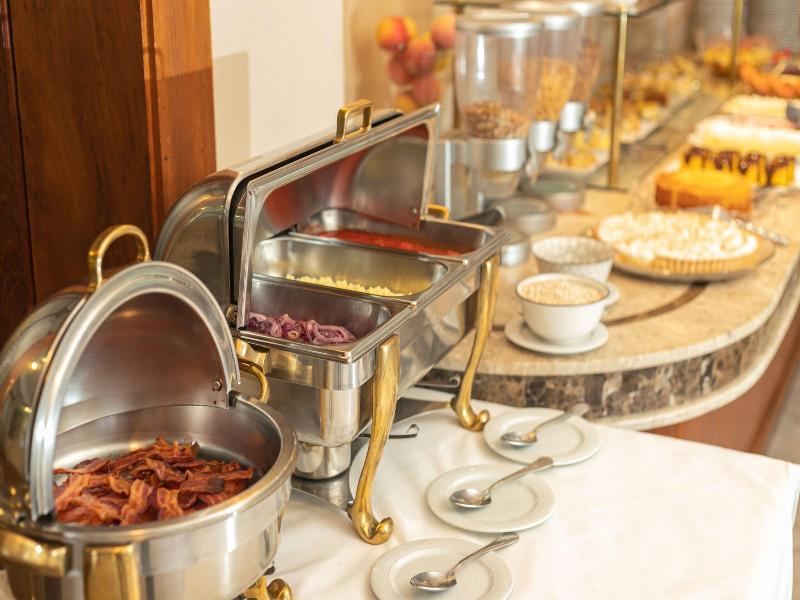 Le Suisse Elegance Hotel