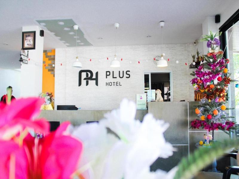 Plus Hotel image