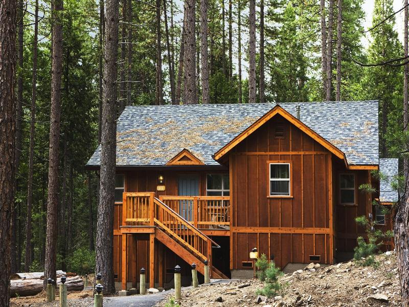 Evergreen Lodge At Yosemite image