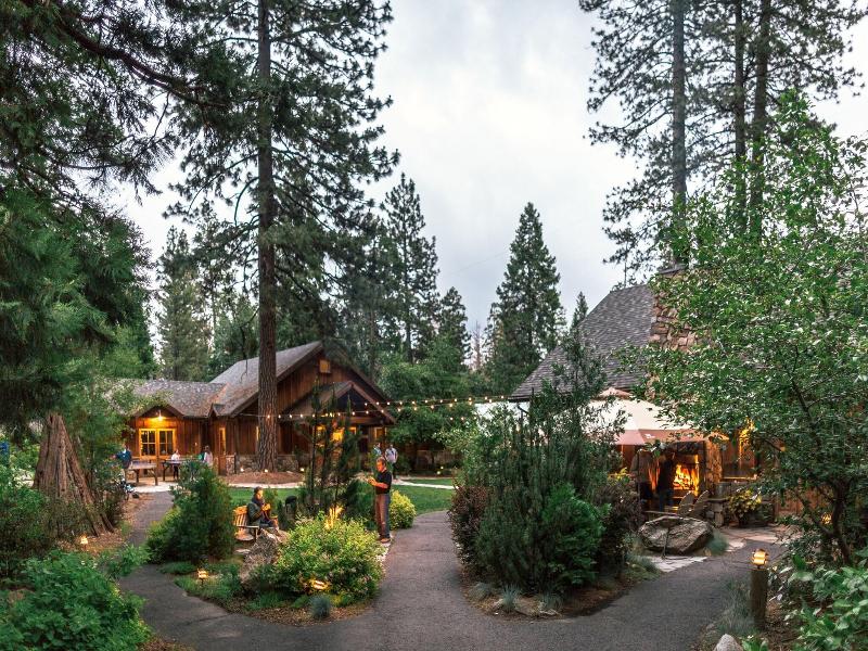 Evergreen Lodge At Yosemite image