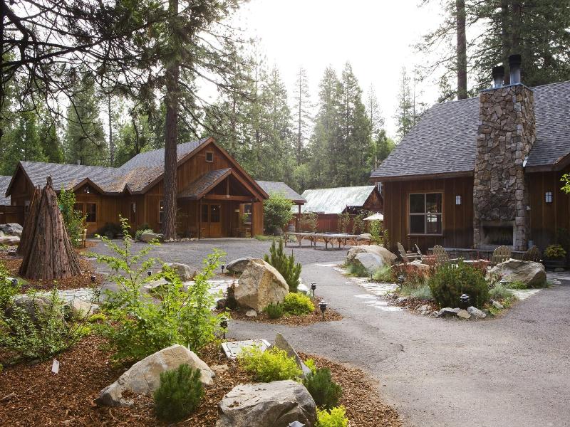 Evergreen Lodge At Yosemite image