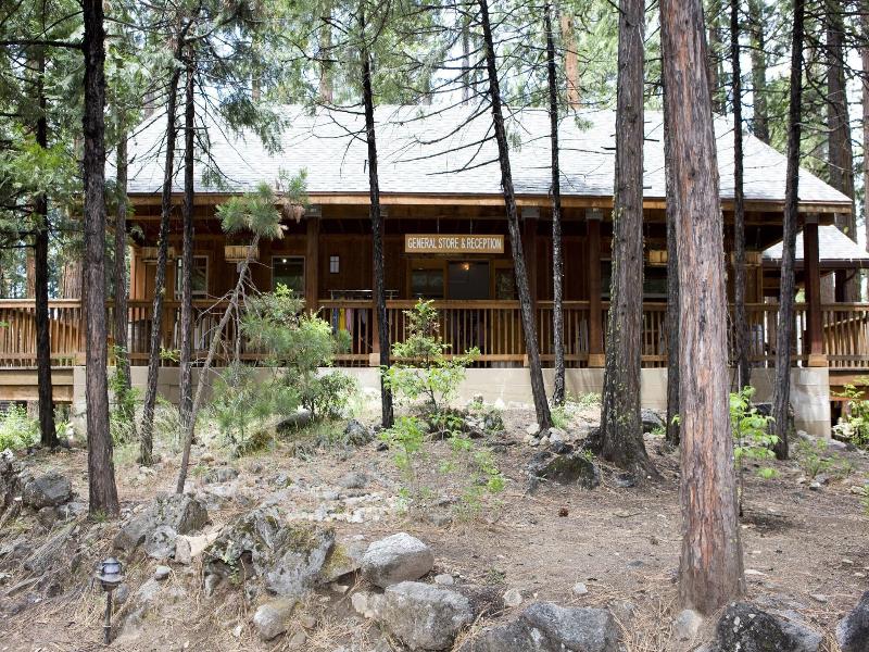 Evergreen Lodge At Yosemite image