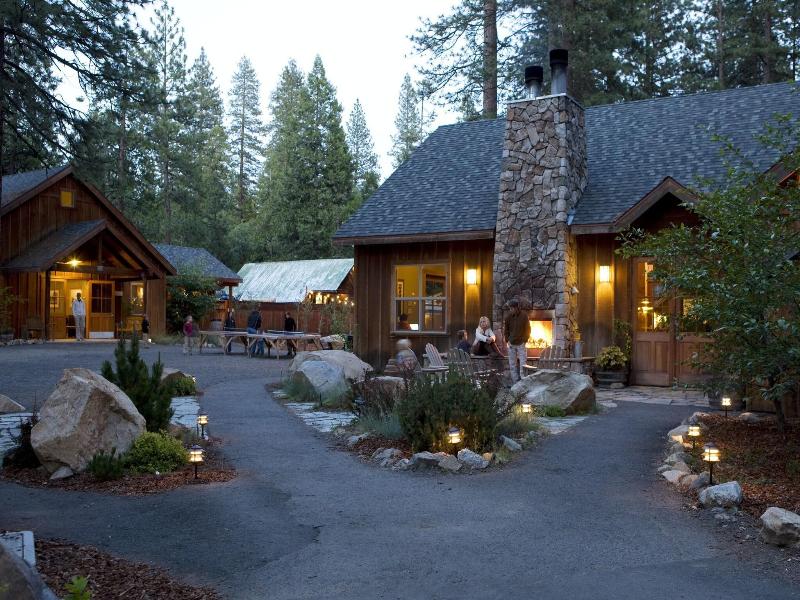 Evergreen Lodge At Yosemite image