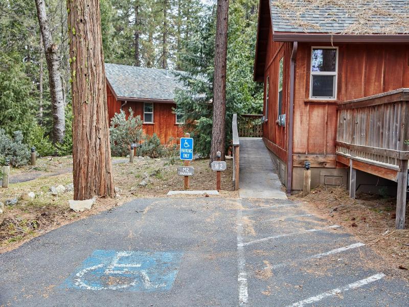 Evergreen Lodge At Yosemite image